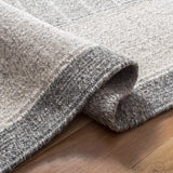 Safavieh Kilim 4'-0" x 6'-0" Rug in Ivory / Grey