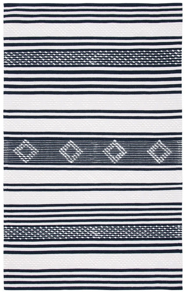 Safavieh Striped Kilim 4'-0" x 6'-0" Rug in Black / Ivory