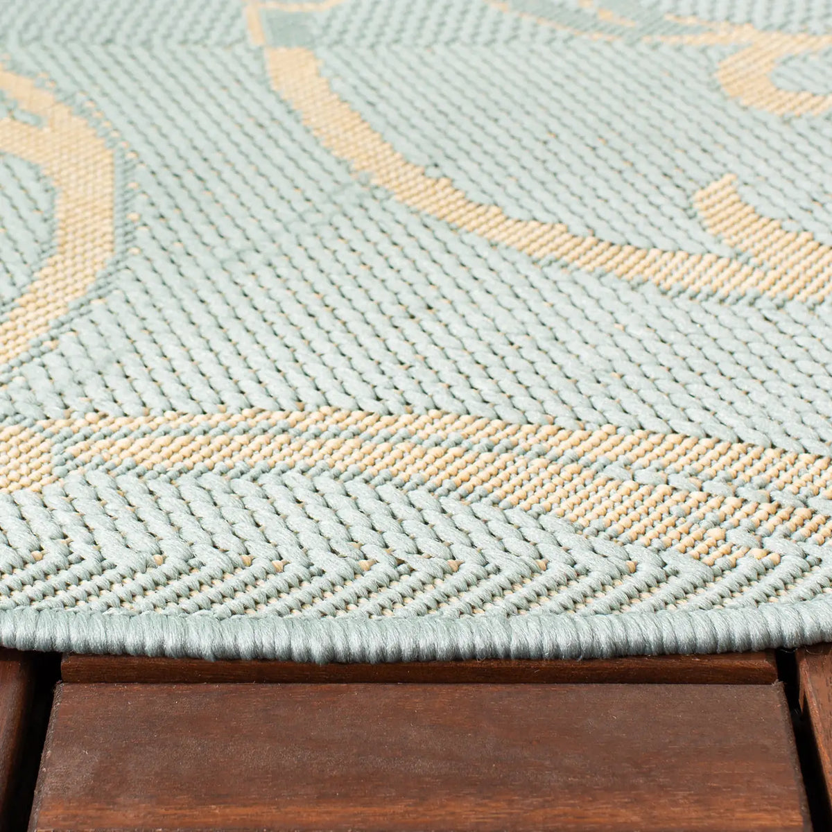 Safavieh Courtyard 6'-7" x 6'-7" Rug in Aqua / Cream