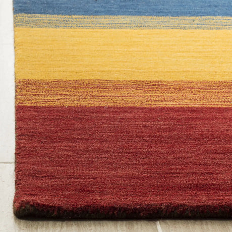 Safavieh Himalaya 4'-0" x 6'-0" Rug in Orange / Multi