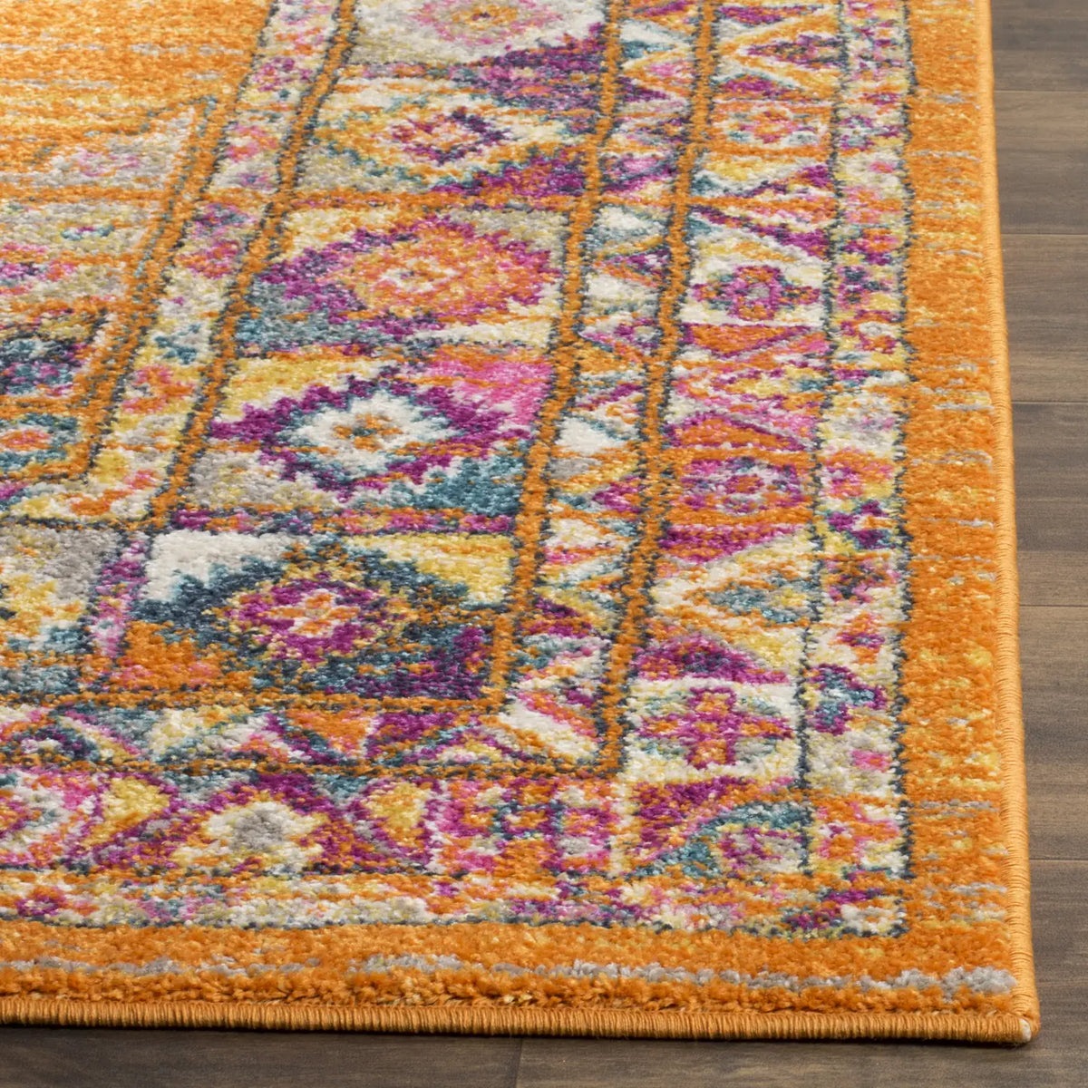 Safavieh Madison 4'-0" x 6'-0" Rug in Orange / Fuchsia