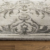 Safavieh Savonnerie 6'-0" x 9'-0" Rug in Smoke
