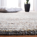 Safavieh Himalaya 5'-0" x 8'-0" Rug in Grey / Olive