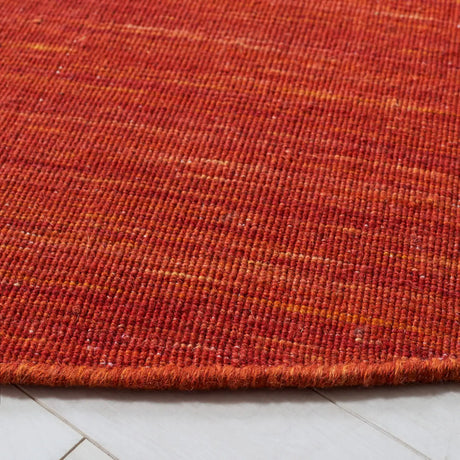 Safavieh Kilim 6'-0" x 6'-0" Rug in Red / Rust