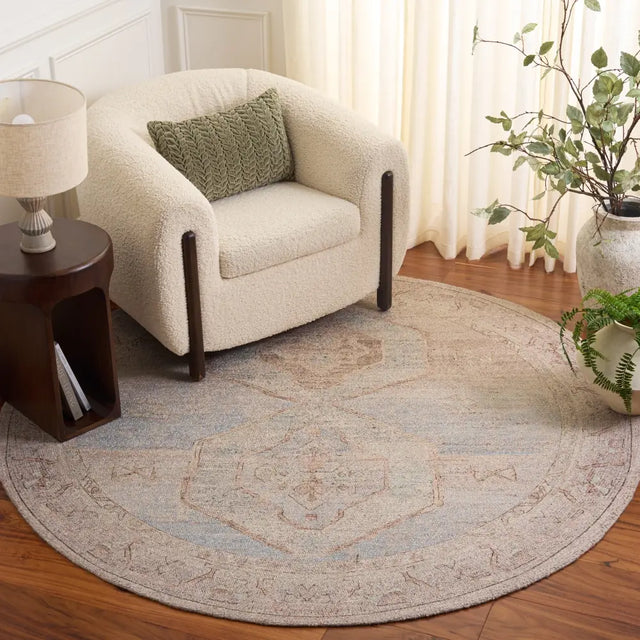 Safavieh Restoration Vintage 6'-0" x 6'-0" Rug in Beige / Ivory