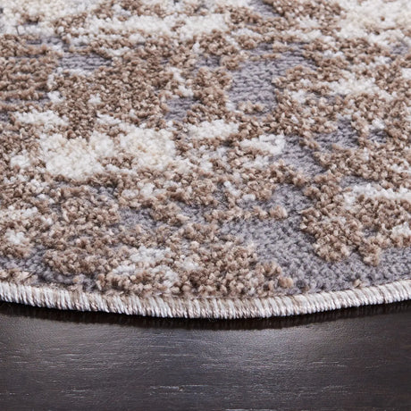 Safavieh Aston 6'-7" x 6'-7" Rug in Ivory / Grey