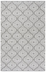 Safavieh Montauk 5'-0" x 8'-0" Rug in Charcoal / Ivory