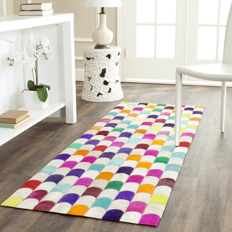 Safavieh Studio Leather 2'-3" x 7'-0" Rug in Ivory / Multi