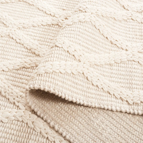 Safavieh Natura 4'-0" x 6'-0" Rug in Ivory