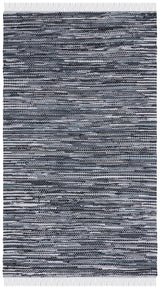 Safavieh Montauk 4'-0" x 6'-0" Rug in Grey / Black