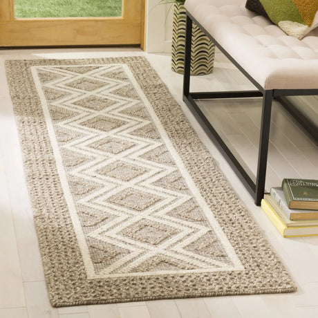 Safavieh Vermont 2'-3" x 10'-0" Rug in Beige / Ivory