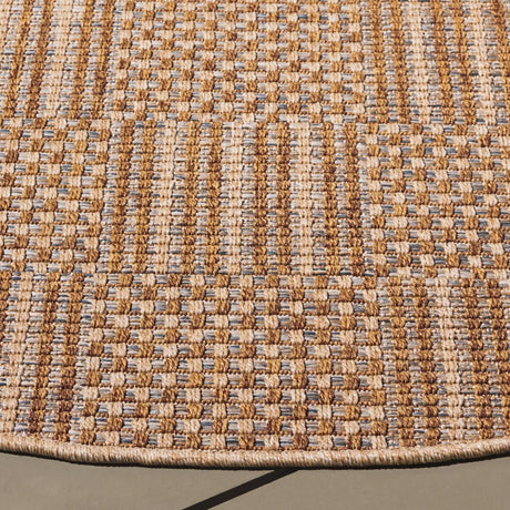 Safavieh Sisal All-Weather 6'-7" x 6'-7" Rug in Natural / Grey