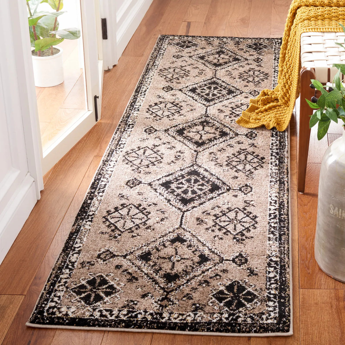 Safavieh Vintage Hamadan 2'-3" x 8'-0" Rug in Brown / Black