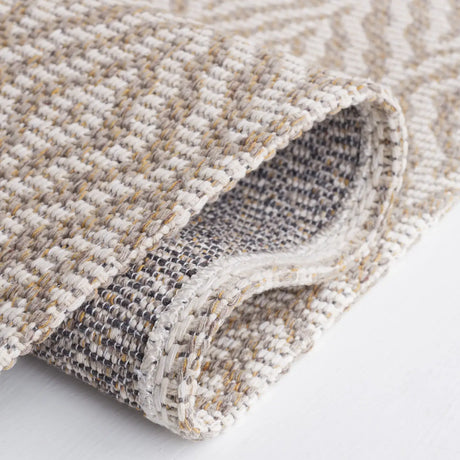Safavieh Martha Stewart 5'-0" x 7'-0" Rug in Taupe / Cream