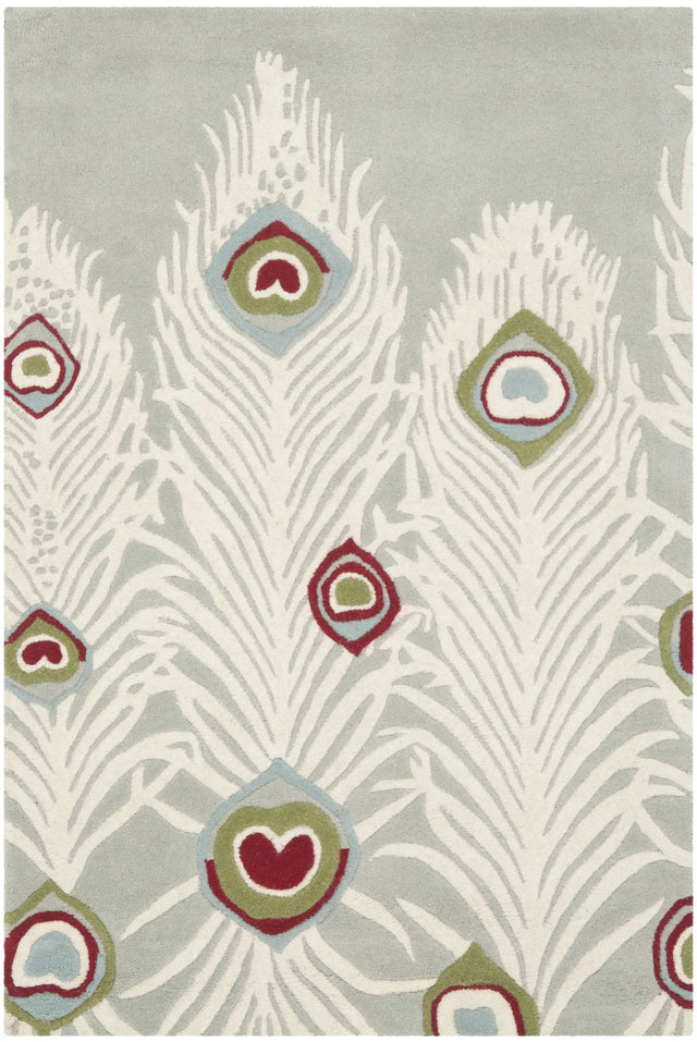 Safavieh Soho 3'-6" x 5'-6" Rug in Grey / Ivory