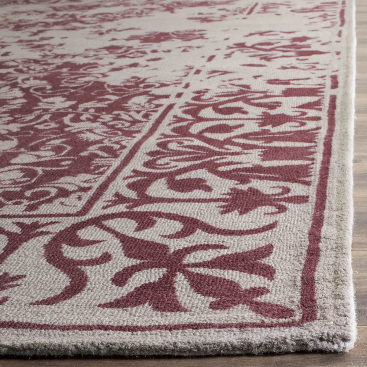 Safavieh Restoration Vintage 8'-0" x 10'-0" Rug in Silver / Purple