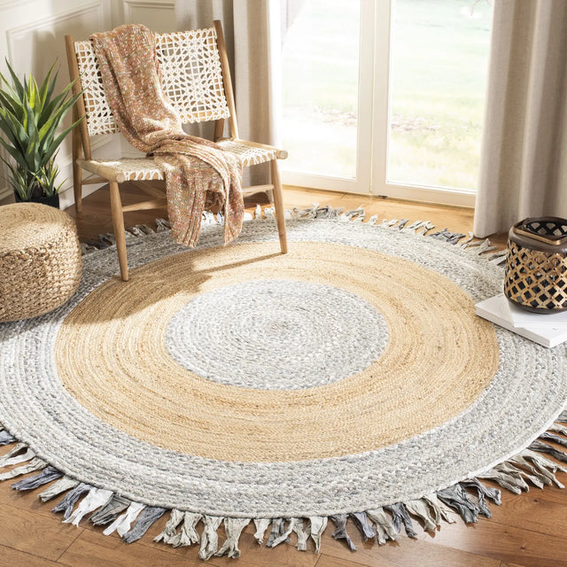 Safavieh Cape Cod 5'-0" x 5'-0" Rug in Light Grey / Natural