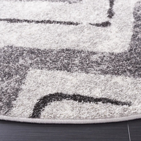 Safavieh Adirondack 6'-0" x 6'-0" Rug in Silver / Charcoal