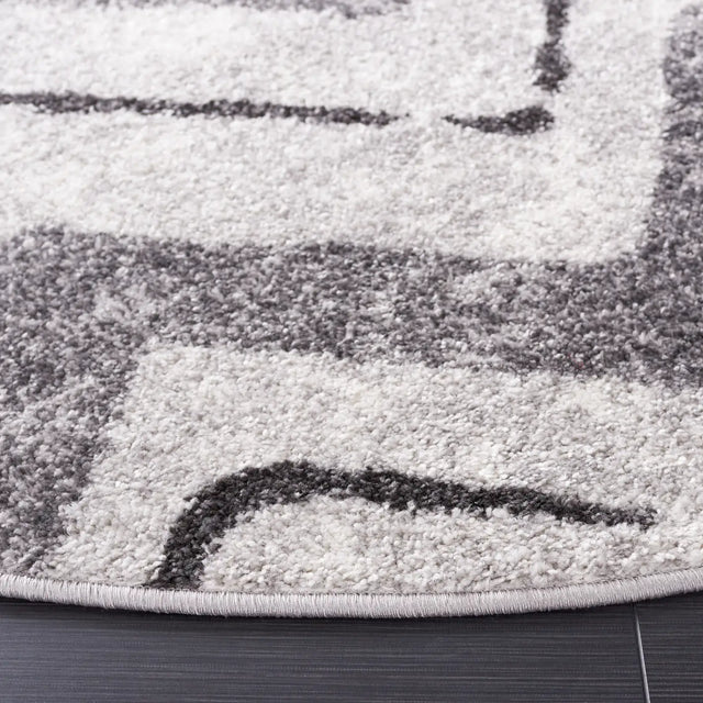 Safavieh Adirondack 6'-0" x 6'-0" Rug in Silver / Charcoal