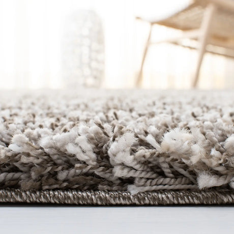 Safavieh Hudson Shag 4'-0" x 6'-0" Rug in Grey / Ivory