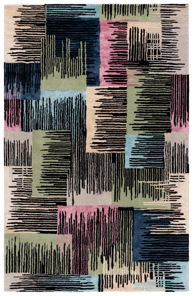 Safavieh Fifth Avenue 5'-0" x 8'-0" Rug in Black / Pink