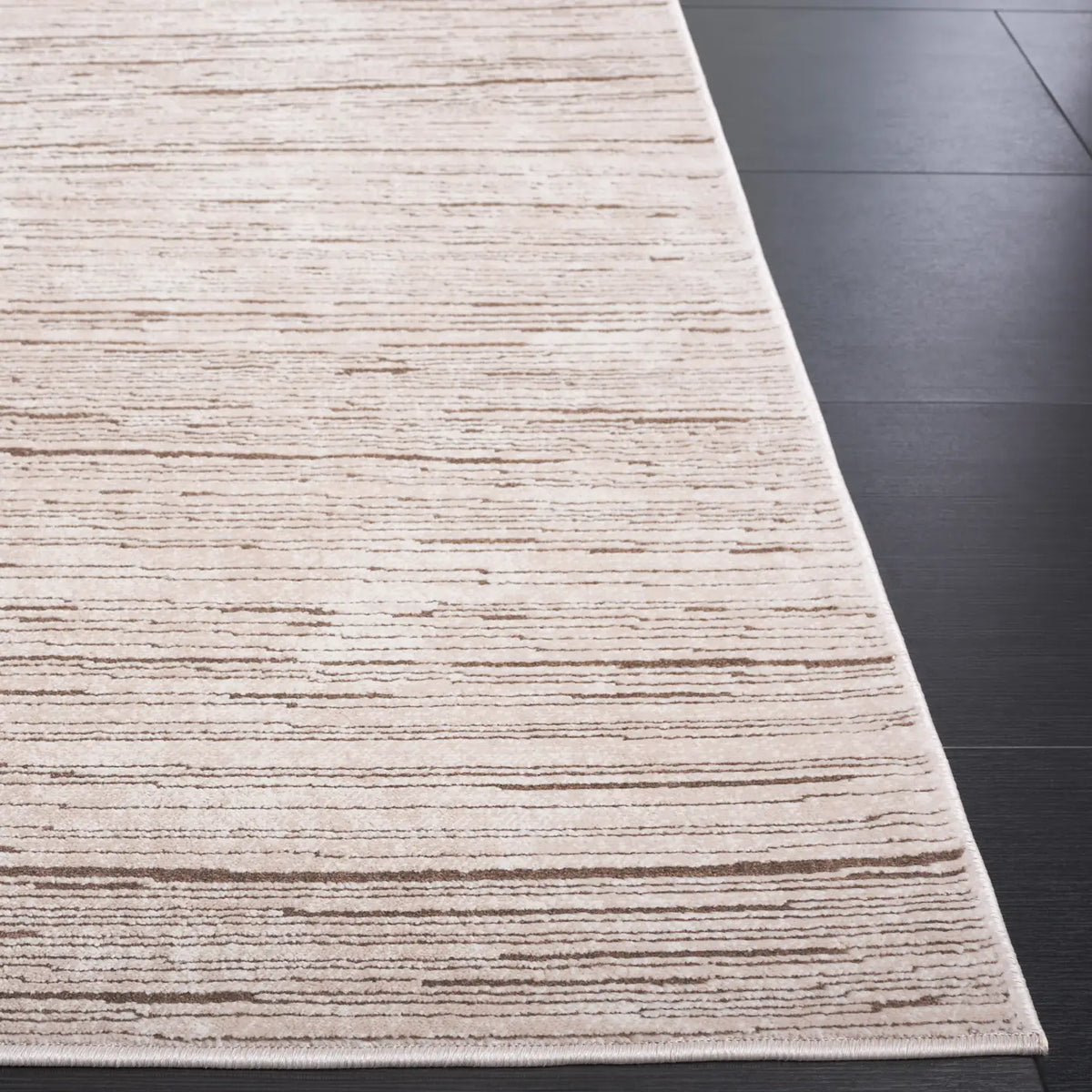 Safavieh Whisper 4'-0" x 6'-0" Rug in Beige / Dark Beig