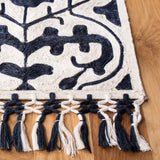 Safavieh Sahara 4'-0" x 6'-0" Rug in Navy / Ivory