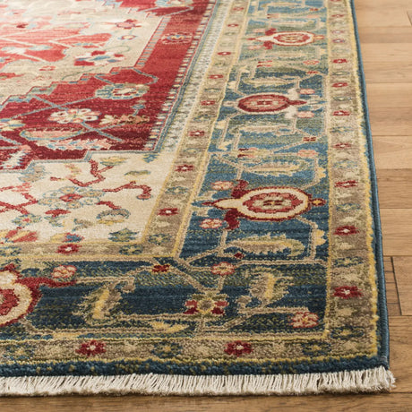 Safavieh Kashan 4'-0" x 6'-0" Rug in Blue / Red