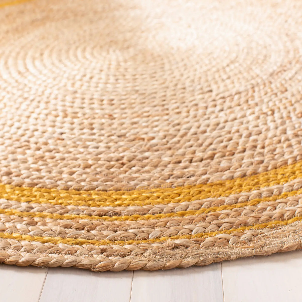 Safavieh Natural Fiber 3'-0" x 3'-0" Rug in Beige / Gold