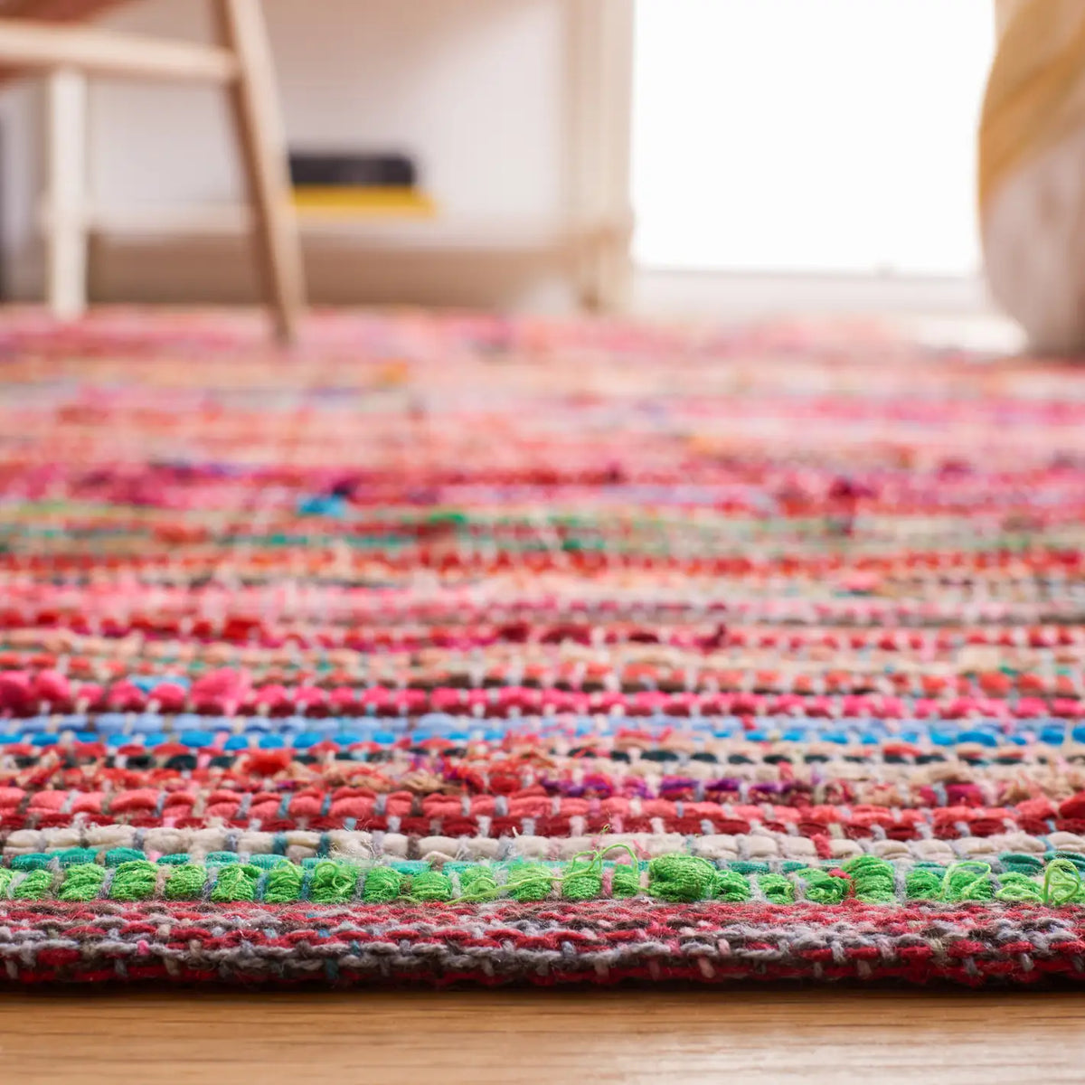 Safavieh Rag Rug 4'-0" x 6'-0" Rug in Red / Multi