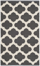 Safavieh Montauk 2'-0" x 3'-0" Rug in Dark Grey / Ivory