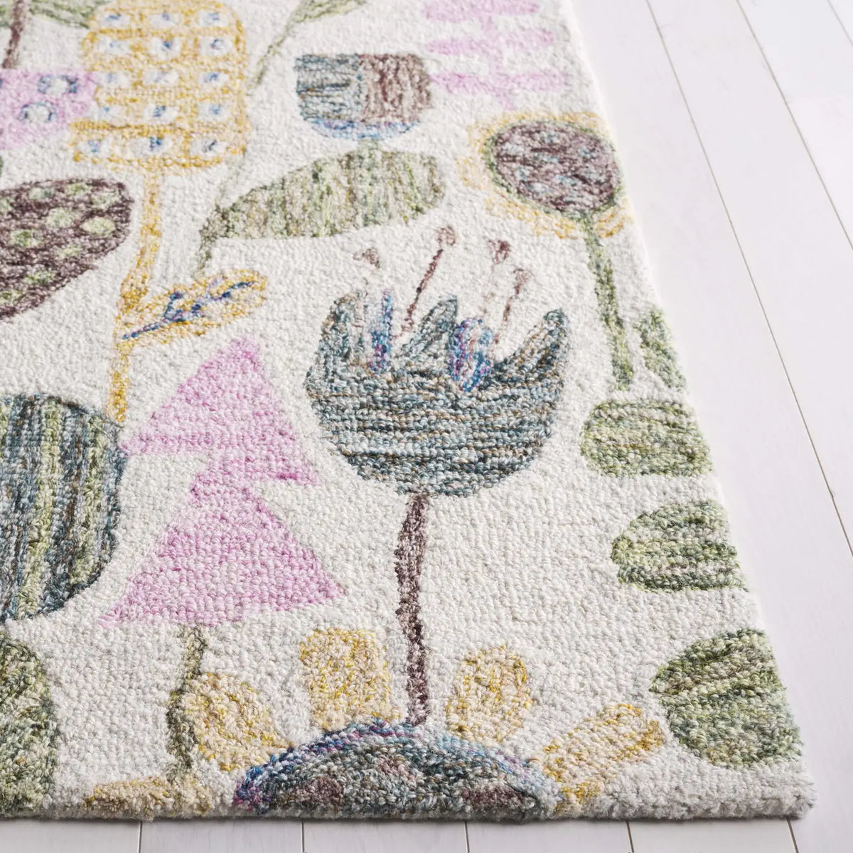 Safavieh Jardin 4'-0" x 6'-0" Rug in Beige / Blue