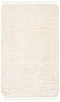 Safavieh Casablanca 4'-0" x 6'-0" Rug in Ivory