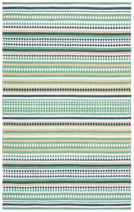 Safavieh Montauk 4'-0" x 6'-0" Rug in Green / Ivory