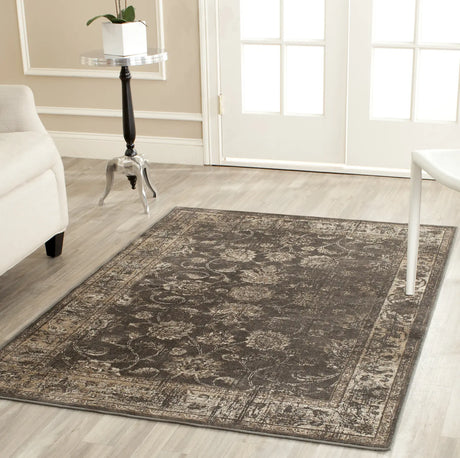 Safavieh Vintage 4'-0" x 5'-7" Rug in Soft Anthracite