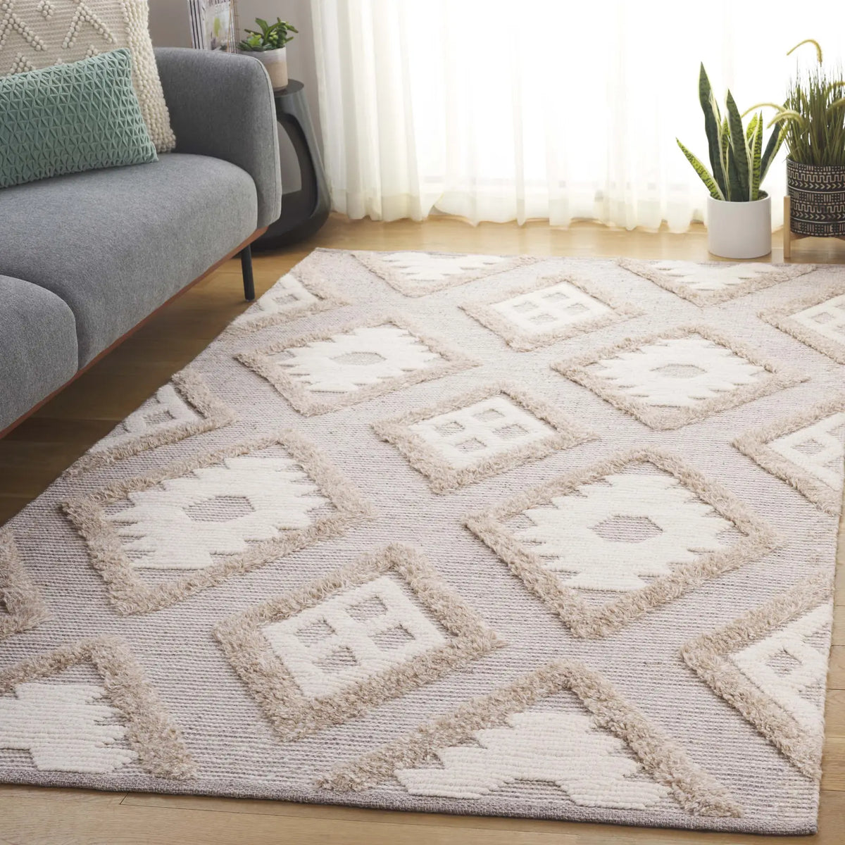 Safavieh Natura 4'-0" x 6'-0" Rug in Brown / Ivory