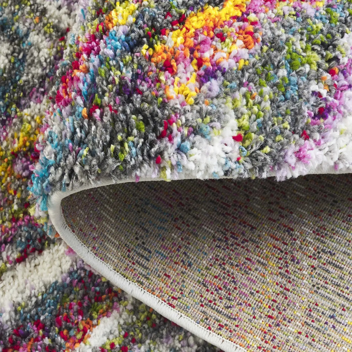 Safavieh Fiesta Shag 4'-0" x 6'-0" Rug in Multi