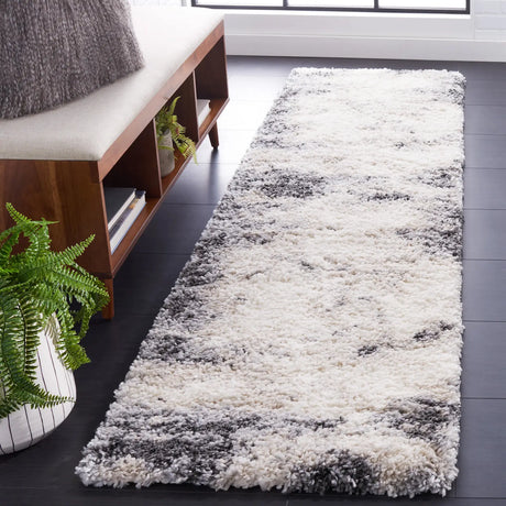 Safavieh Fontana Shag  800 2'-3" x 8'-0" Rug in Ivory / Grey