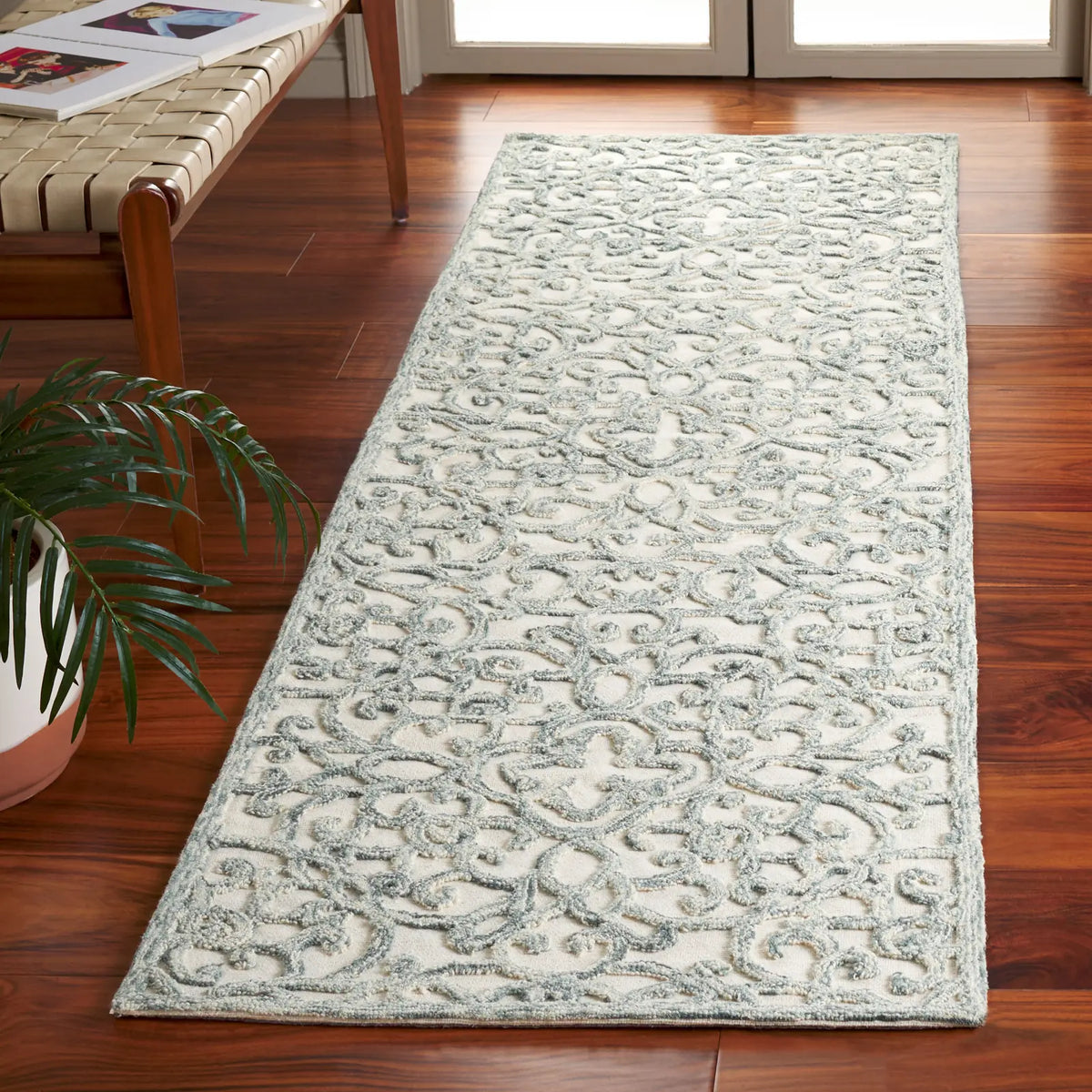 Safavieh Trace 2'-3" x 6'-0" Rug in Charcoal / Ivory