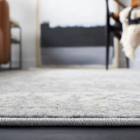 Safavieh Brentwood 4'-0" x 6'-0" Rug in Grey / Beige