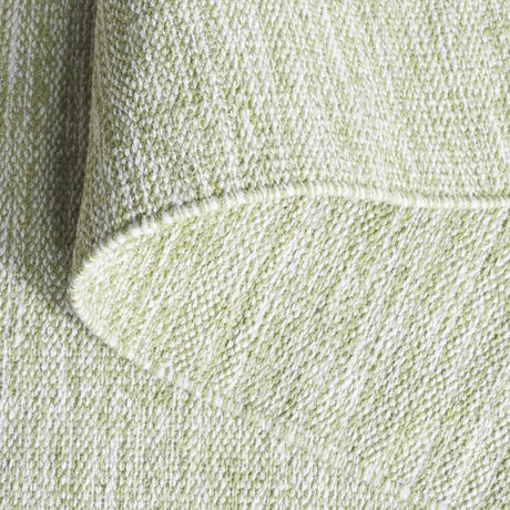 Safavieh Montauk 5'-0" x 8'-0" Rug in Green