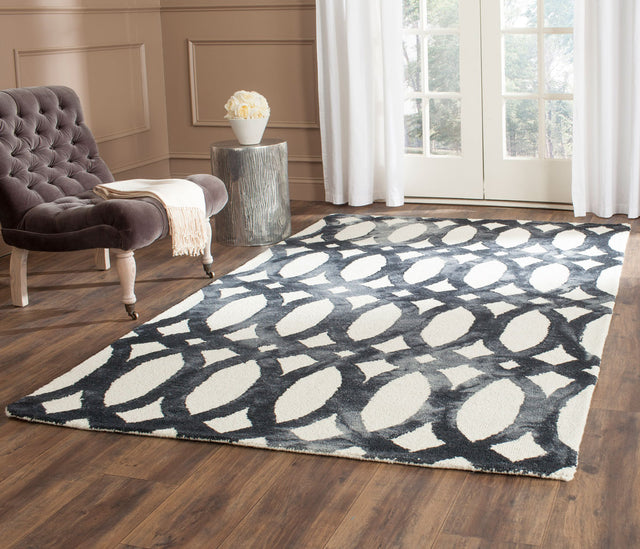 Safavieh Dip Dyed Ddy675D Ivory / Graphite Rugs