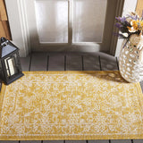 Safavieh Courtyard 2'-0" x 3'-7" Rug in Gold / Ivory