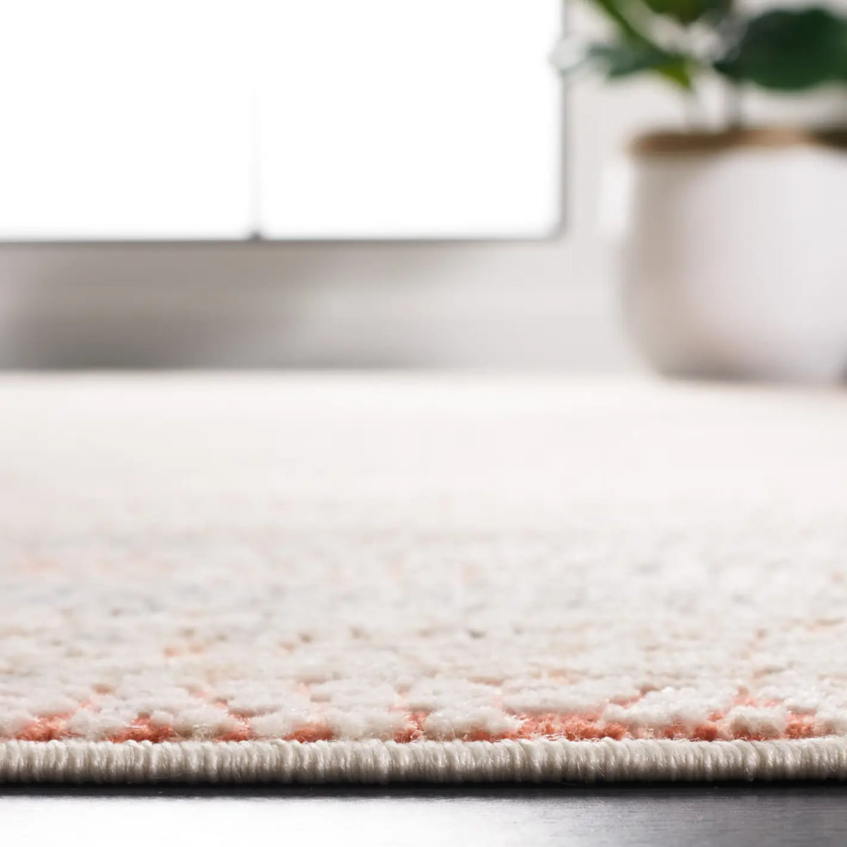 Safavieh Madison 800 4'-5" x 6'-5" Rug in Ivory / Blue Rust