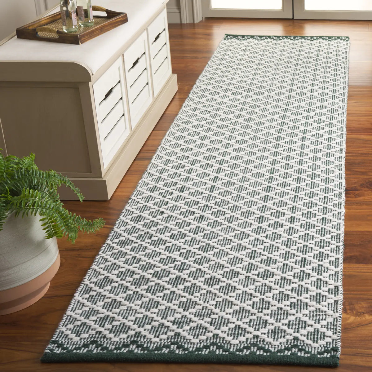 Safavieh Vermont 2'-3" x 9'-0" Rug in Green / Ivory