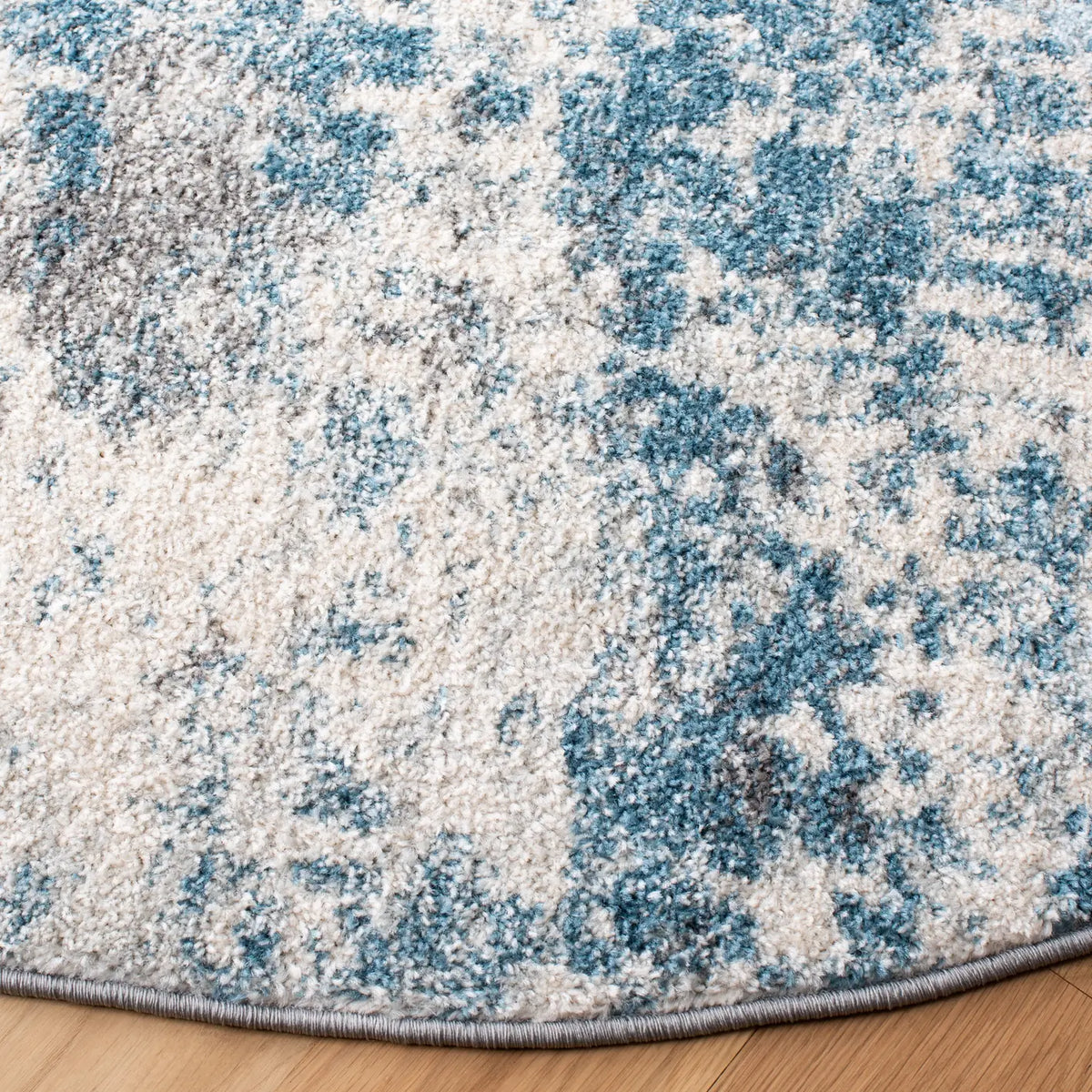 Safavieh Tulum 6'-7" x 6'-7" Rug in Ivory / Blue