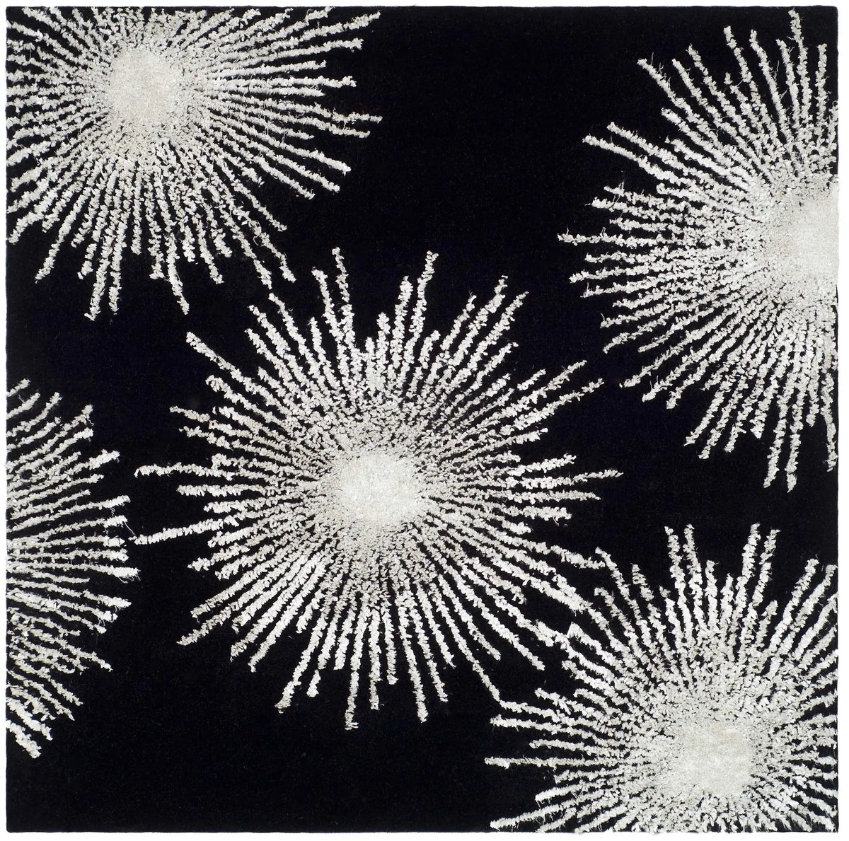 Safavieh Soho 6'-0" x 6'-0" Rug in Black / White