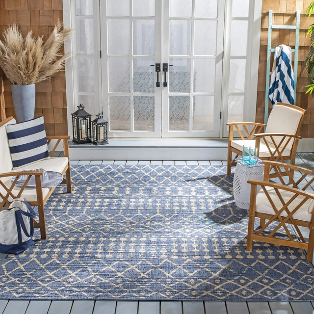 Safavieh Courtyard 8'-0" x 10'-0" Rug in Blue / Ivory