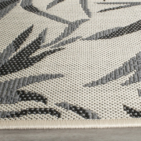 Safavieh Courtyard 2'-3" x 6'-7" Rug in Beige / Anthracite