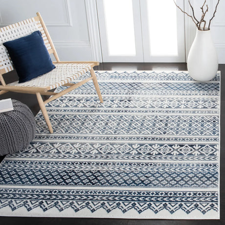 Safavieh Carnegie 4'-0" x 6'-0" Rug in Ivory / Navy